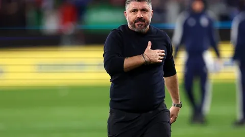 切尔西中场帕尔默荣膺英超年度最佳年轻球员奖